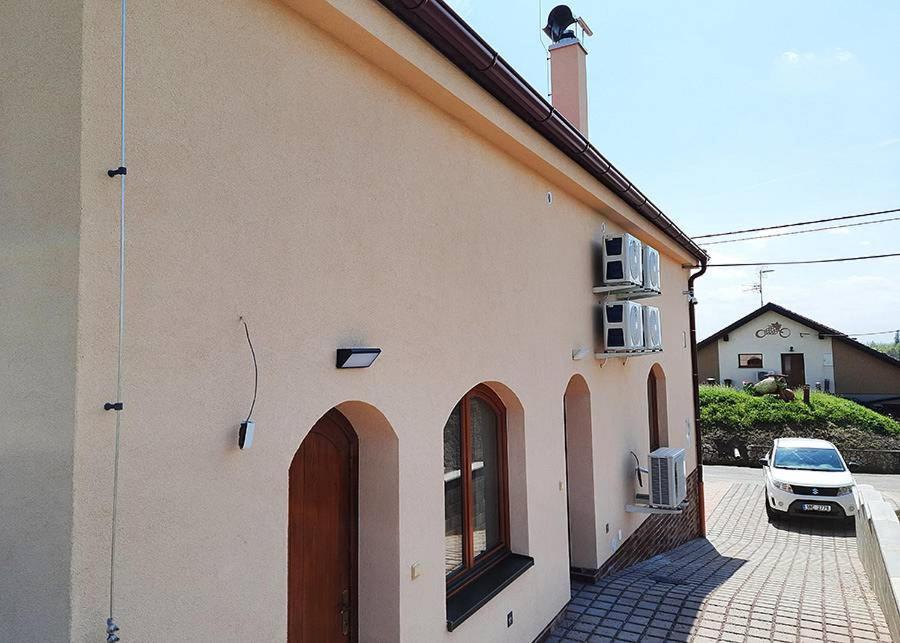 Penzion Sklep Vino Strycek Velké Bílovice Exteriér fotografie